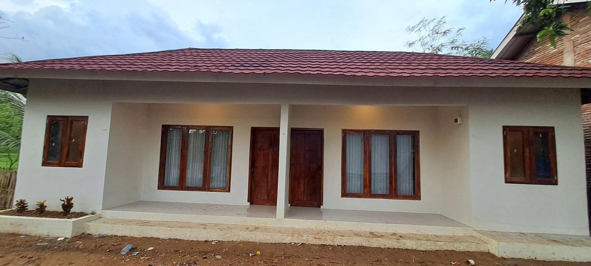 Mandalika Homestay Kuta  Exterior photo